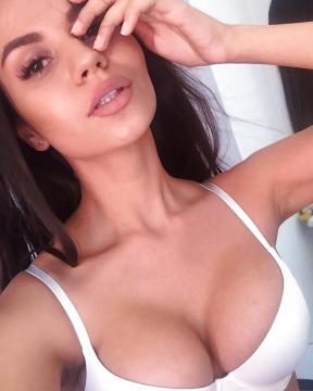 KarinuitLochem aus Gelderland,Niederlande